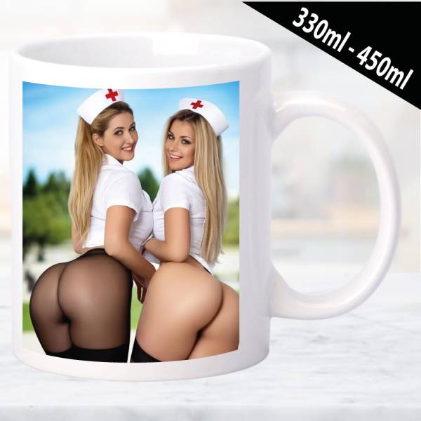 Erotische Tasse mit dekorativem Frauenmotiv,