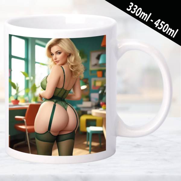 Erotische Tasse mit sinnlich gestaltetem Frauenmotiv,