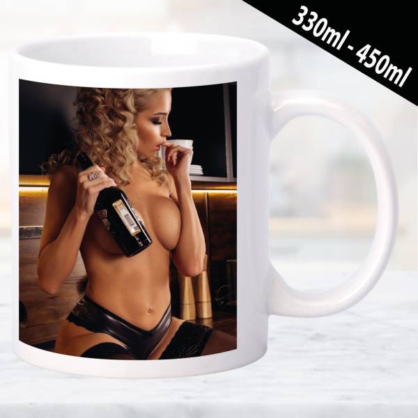 Erotische Tasse mit stilbetontem Design und Frauenmotiv