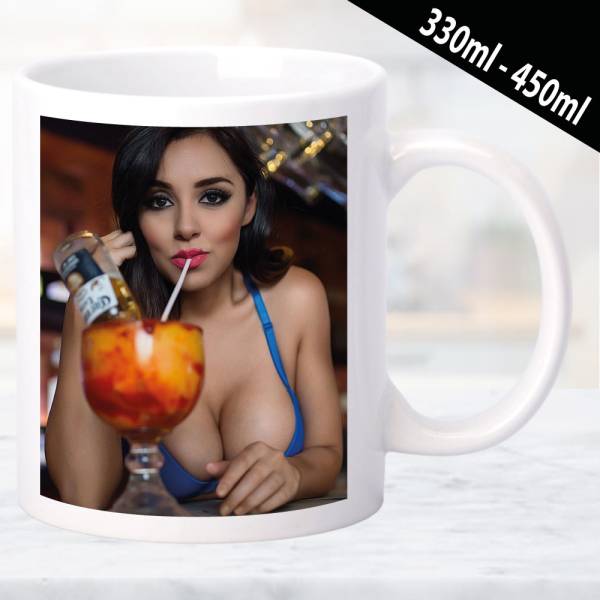 Erotische Tasse mit elegant illustriertem Design und Frauenmotiv