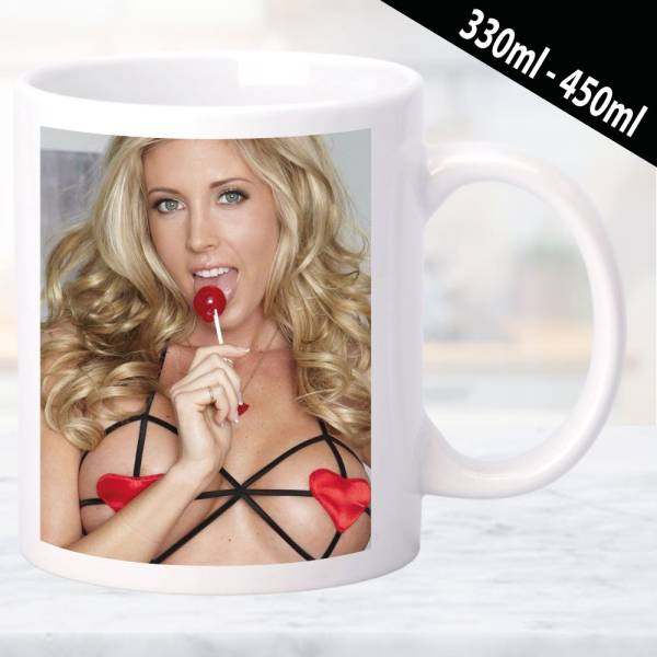Erotische Tasse mit stilvoll illustriertem Design und Frauenmotiv