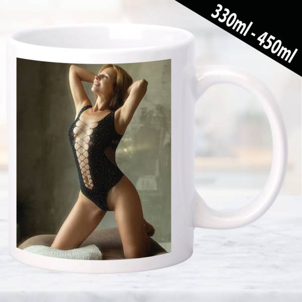 Erotik Tasse mit elegant illustriertem Design und Frauenmotiv