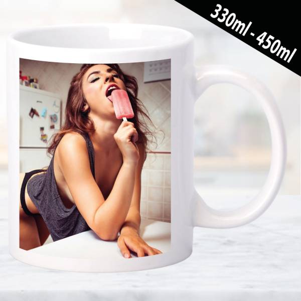 Erotik Tasse mit modern illustriertem Design und Frauenmotiv