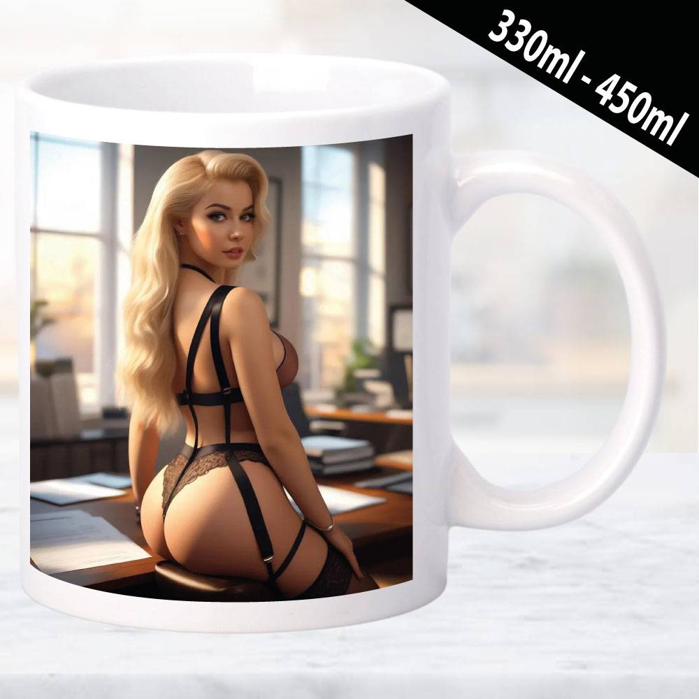 Erotische Tasse mit aufregenden Frauenmotiv