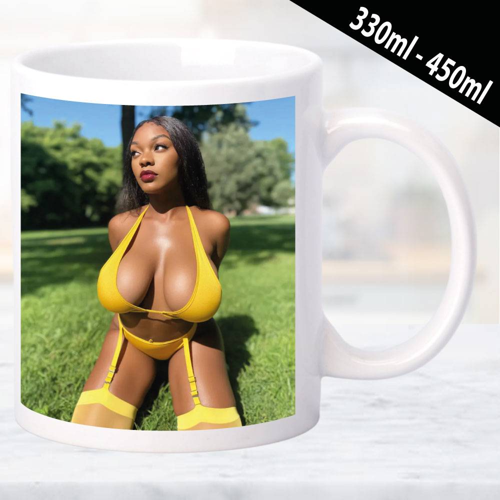 Erotische Tasse mit künstlerischem Design und Frauenmotiv
