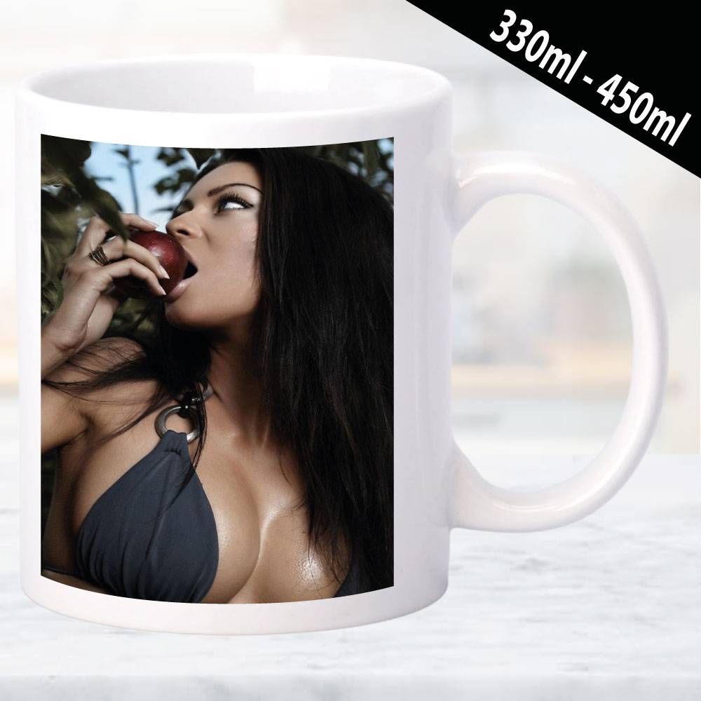 Erotische Tasse mit exklusiv illustriertem Design und Frauenmotiv