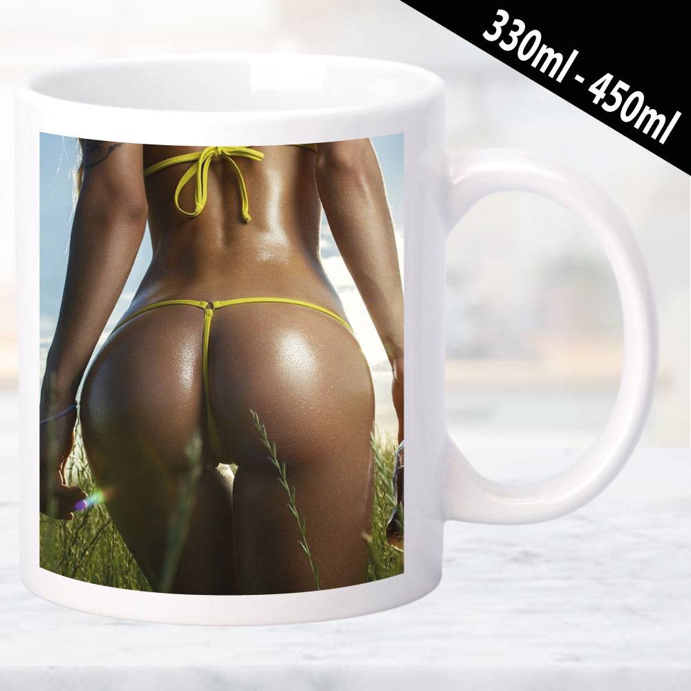 Erotische Tasse mit leidenschaftlichen Frauenmotiv